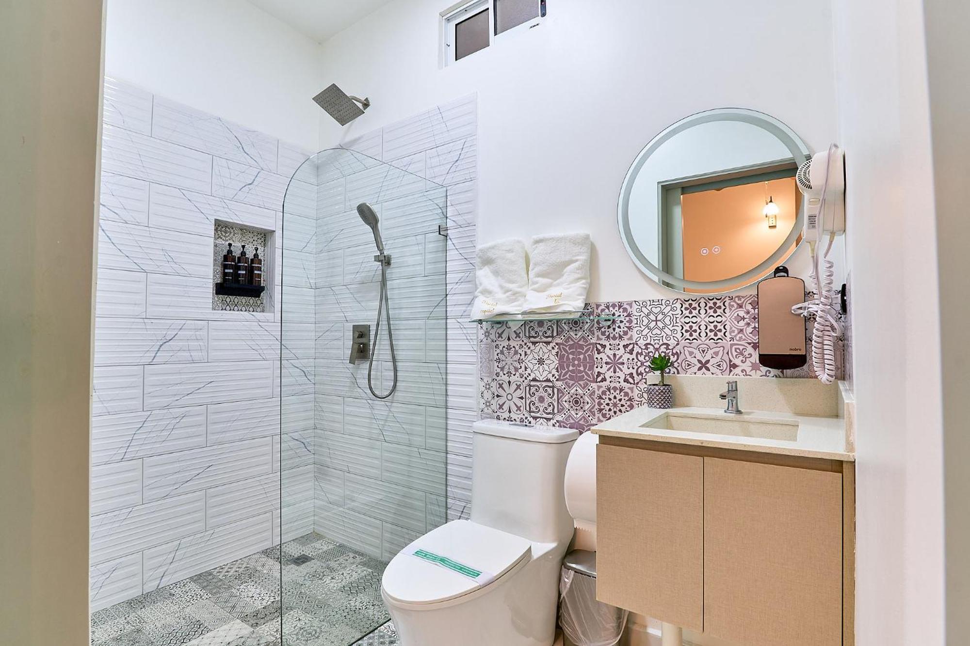 Apartaestudios La Capital Сан-Хосе Экстерьер фото