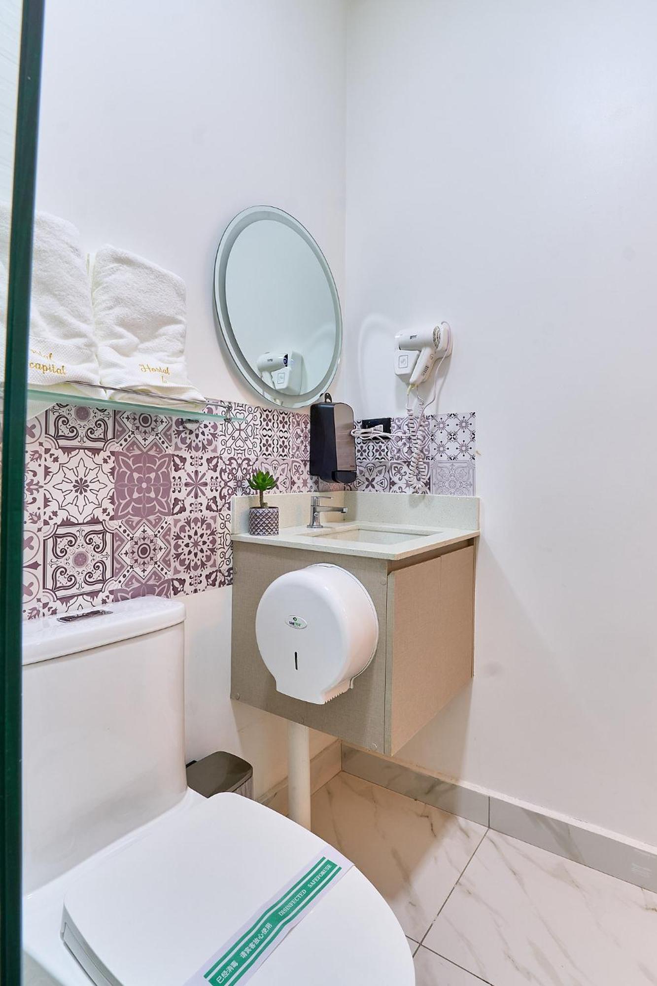 Apartaestudios La Capital Сан-Хосе Экстерьер фото